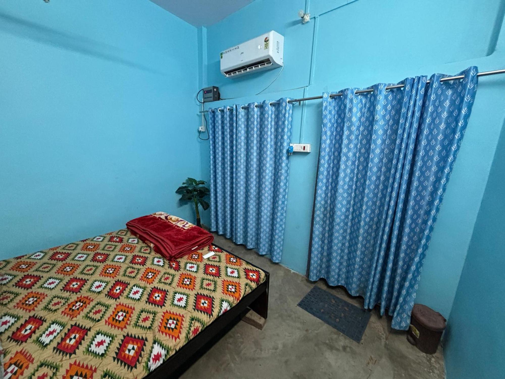 Shakuntala Guest House Ayodhya Exterior photo