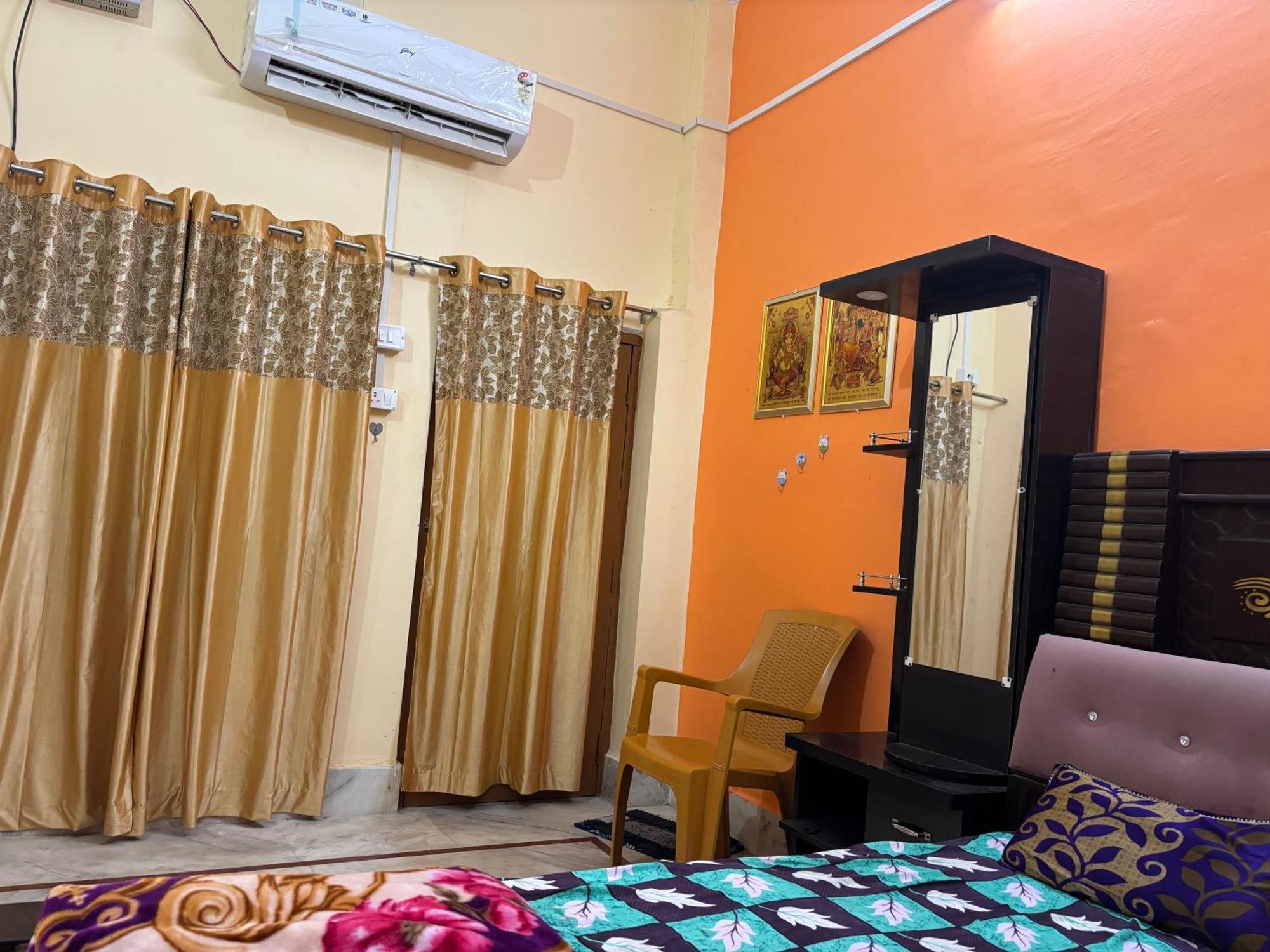 Shakuntala Guest House Ayodhya Exterior photo